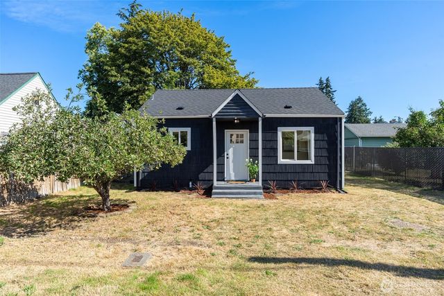 859 118th Street S, Parkland, WA 98444