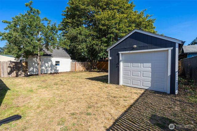859 118th Street S, Parkland, WA 98444