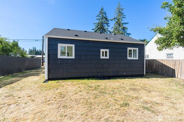 859 118th Street S, Parkland, WA 98444