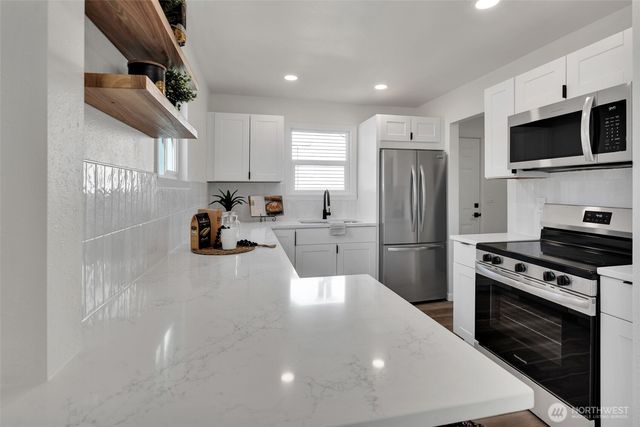 859 118th Street S, Parkland, WA 98444