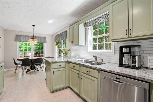 5070 Puritan Drive, Buford, GA 30518