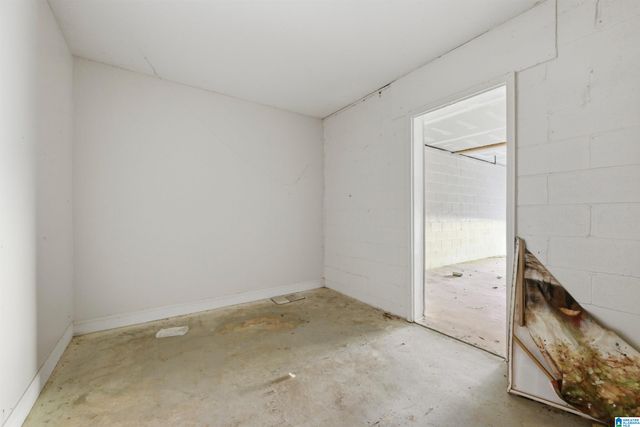 1613 5TH WAY NW, Center Point, AL 35215