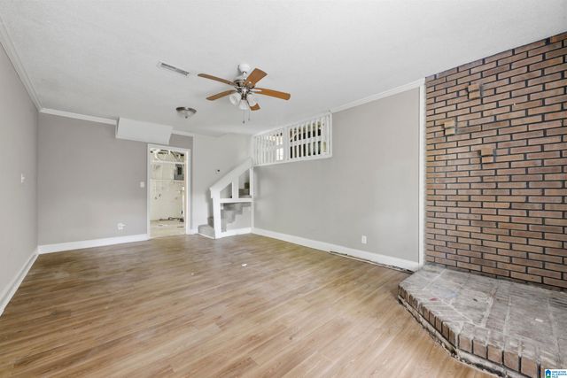 1613 5TH WAY NW, Center Point, AL 35215