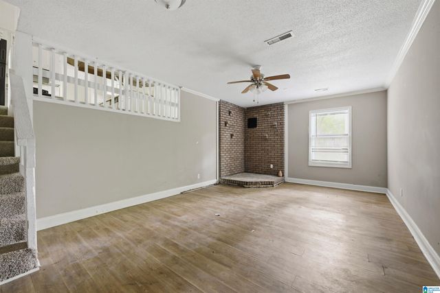 1613 5TH WAY NW, Center Point, AL 35215