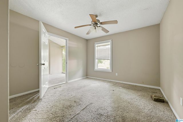 1613 5TH WAY NW, Center Point, AL 35215