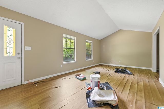 1613 5TH WAY NW, Center Point, AL 35215