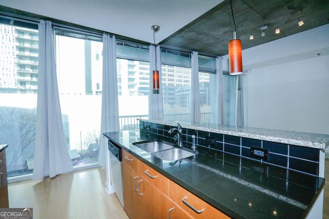 44 Peachtree Place NW 729, Atlanta, GA 30309