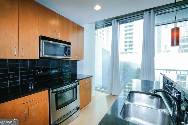 44 Peachtree Place NW 729, Atlanta, GA 30309