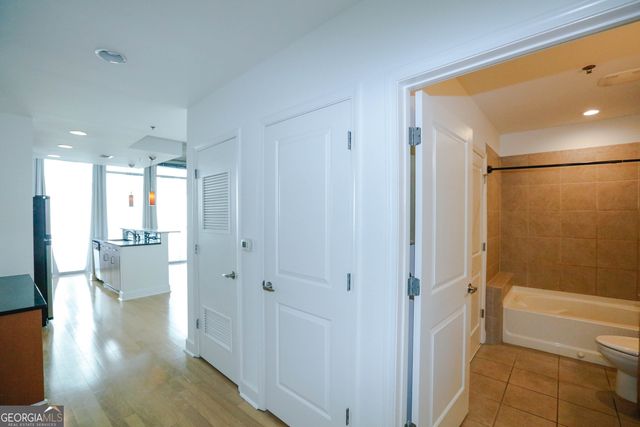 44 Peachtree Place NW 729, Atlanta, GA 30309