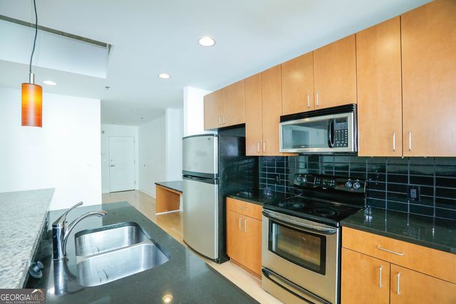 44 Peachtree Place NW 729, Atlanta, GA 30309