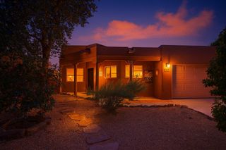 300 Camino Miramontes, Espanola, NM 87532