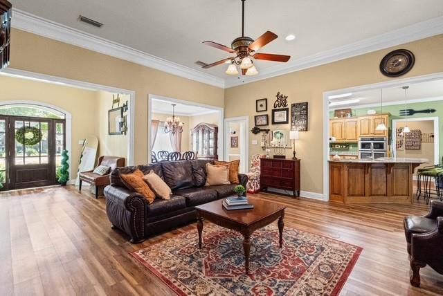 5805 Chattanooga Drive, Satsuma, AL 36572