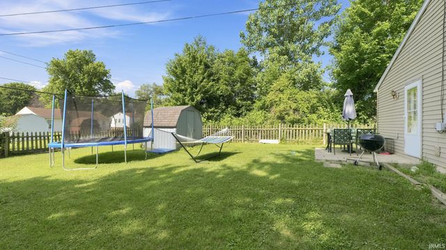 3924 E Sherwood Terrace, Fort Wayne, IN 46806