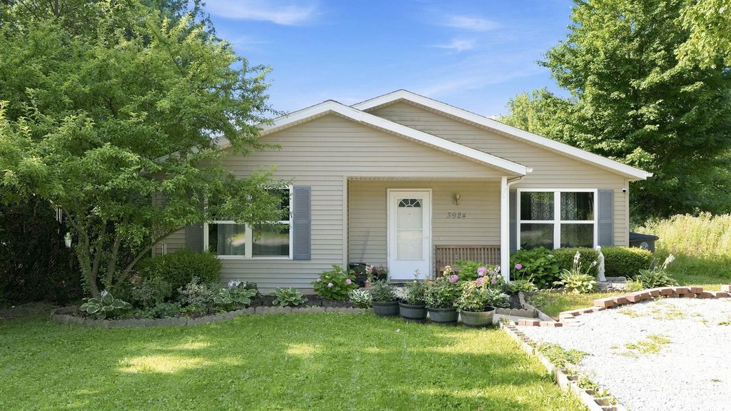 3924 E Sherwood Terrace, Fort Wayne, IN 46806