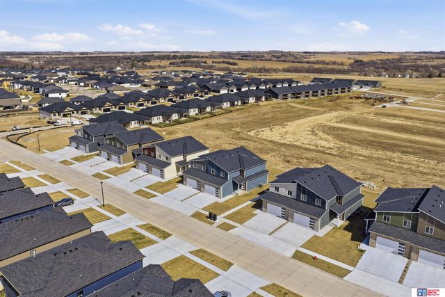 222 N 105th Street, Lincoln, NE 68527