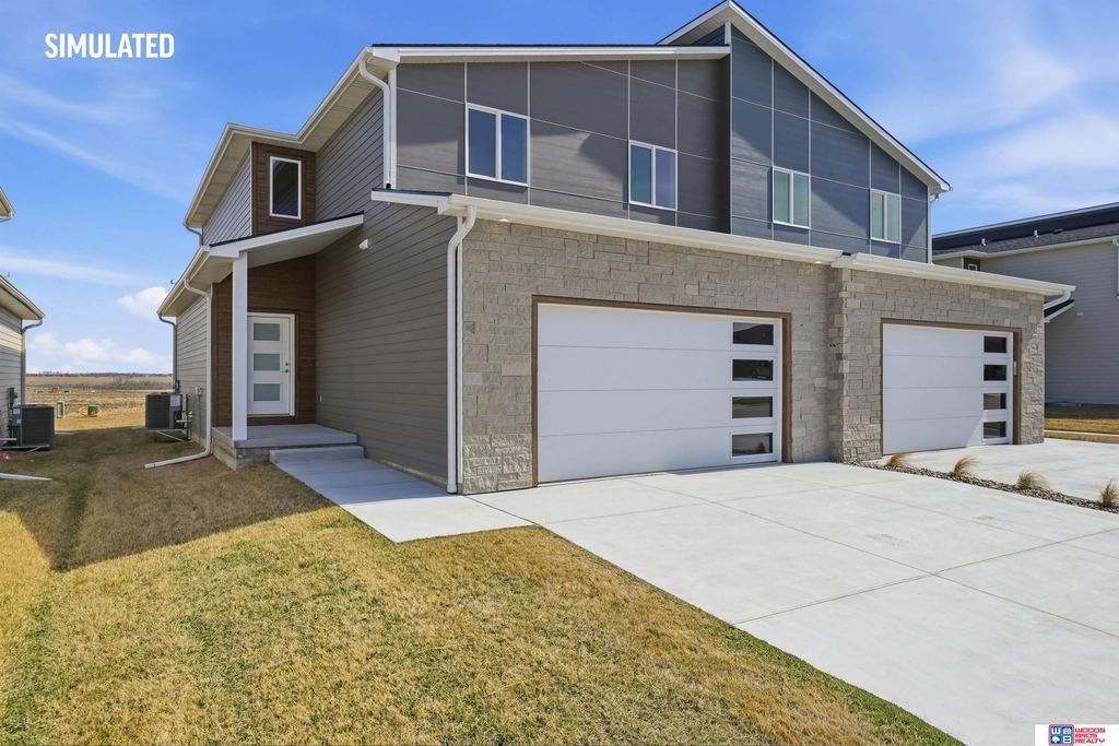 222 N 105th Street, Lincoln, NE 68527