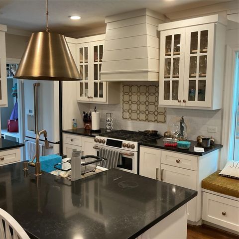 3218 Southmore Boulevard, Houston, TX 77004