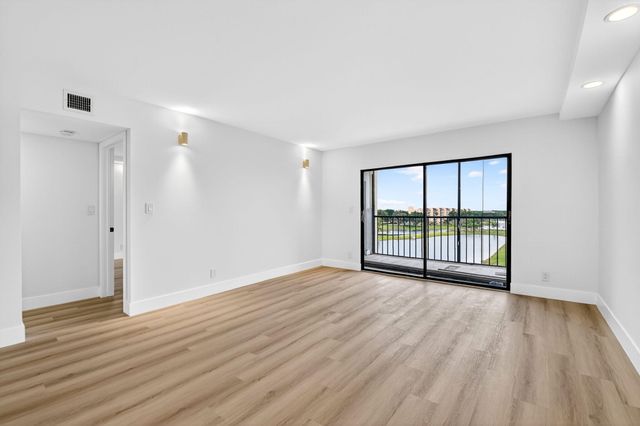 6866 Huntington Lane 707, Delray Beach, FL 33446