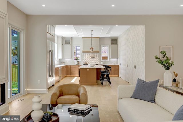 6605 JERRY PL, Mclean, VA 22101