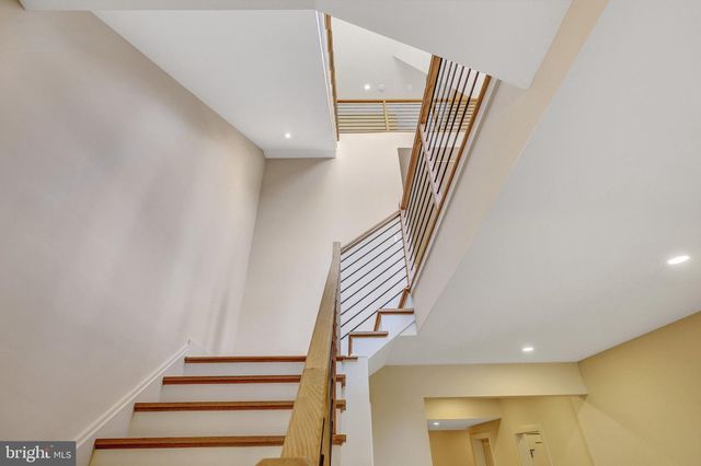 6605 JERRY PL, Mclean, VA 22101