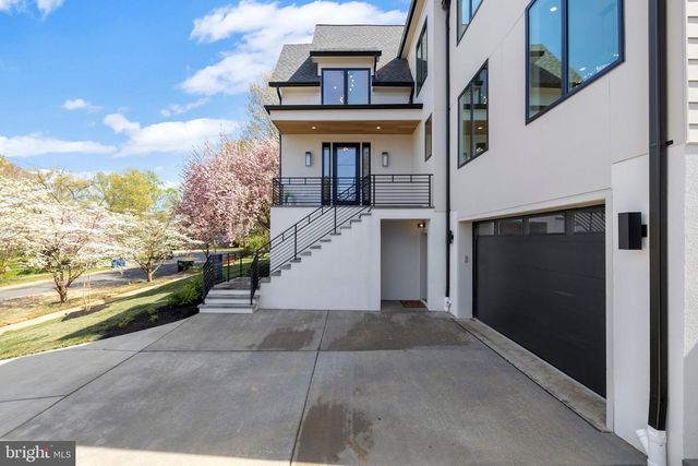 6605 JERRY PL, Mclean, VA 22101