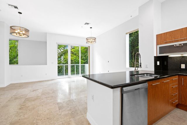 775 NE 4th Avenue 775, Fort Lauderdale, FL 33304