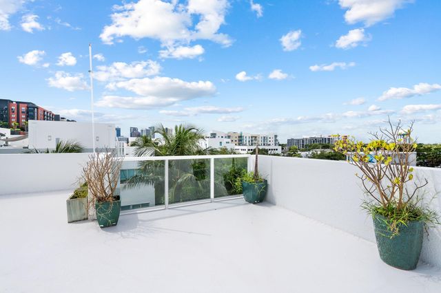 775 NE 4th Avenue 775, Fort Lauderdale, FL 33304