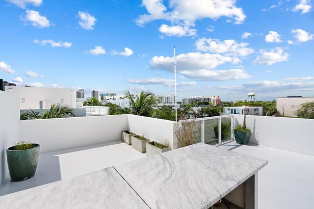 775 NE 4th Avenue 775, Fort Lauderdale, FL 33304