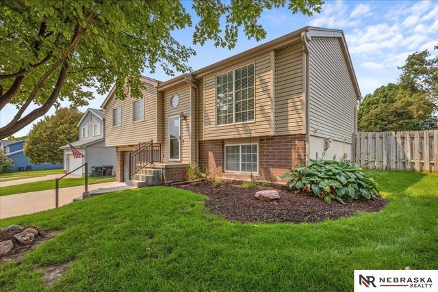3008 N 152 Street, Omaha, NE 68116