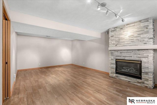 3008 N 152 Street, Omaha, NE 68116
