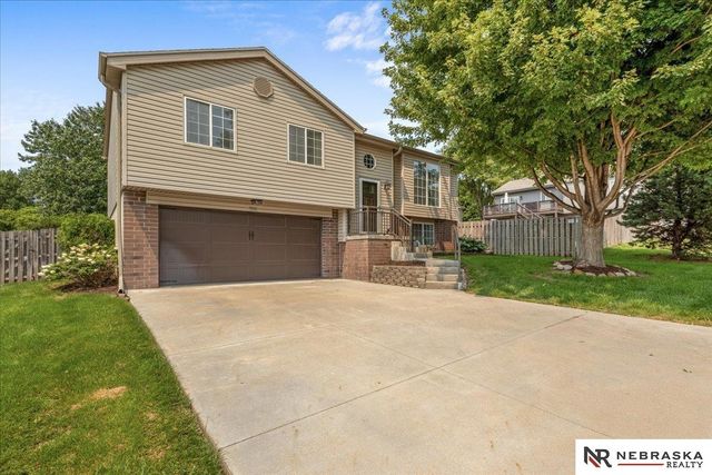 3008 N 152 Street, Omaha, NE 68116