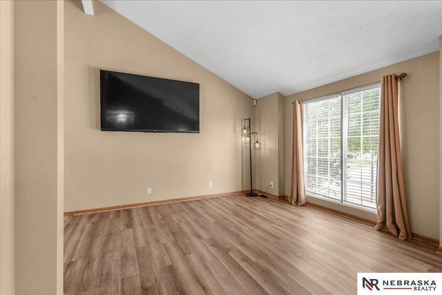 3008 N 152 Street, Omaha, NE 68116