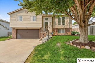 3008 N 152 Street, Omaha, NE 68116