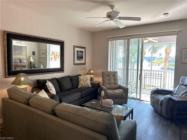 16655 Lake Circle DR # 825, Fort Myers, FL 33908