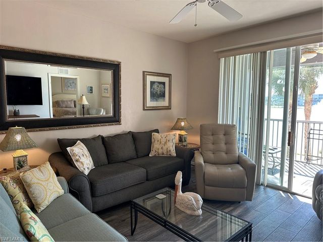 16655 Lake Circle DR # 825, Fort Myers, FL 33908