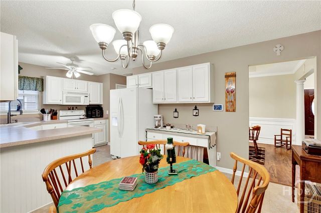 214 Belle Grove Circle, Richmond Hill, GA 31324