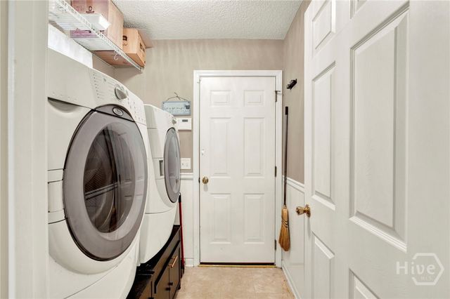 214 Belle Grove Circle, Richmond Hill, GA 31324