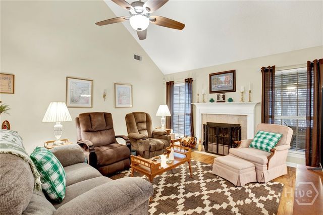 214 Belle Grove Circle, Richmond Hill, GA 31324