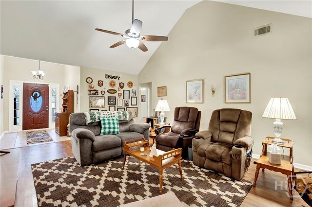 214 Belle Grove Circle, Richmond Hill, GA 31324