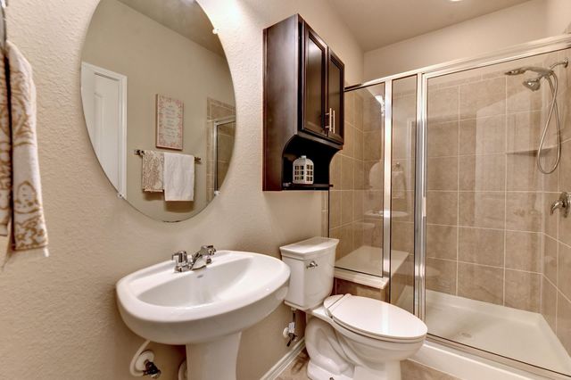 194 Camden CV, Buda, TX 78610