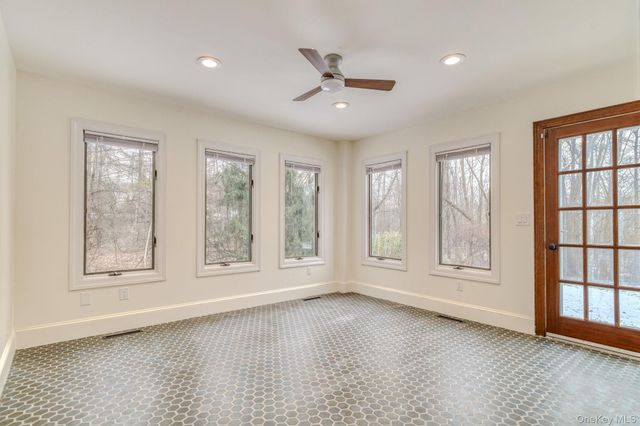 24 Deer Run Road, Newburgh, NY 12550