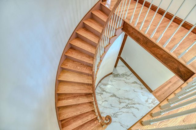 24 Deer Run Road, Newburgh, NY 12550