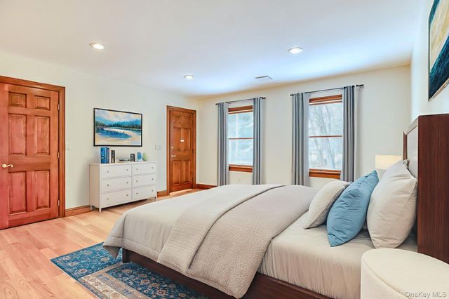 24 Deer Run Road, Newburgh, NY 12550