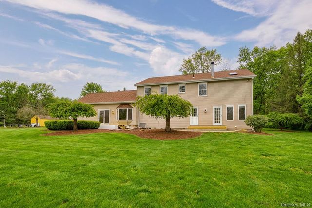 24 Deer Run Road, Newburgh, NY 12550