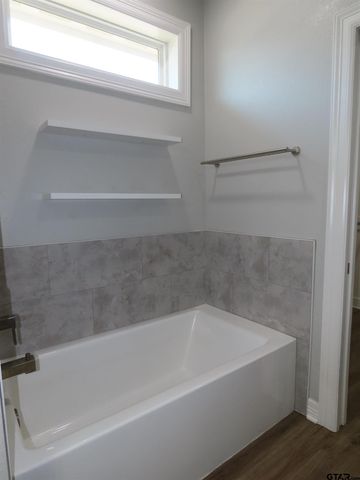 1808 Forestdale Dr., Whitehouse, TX 75791
