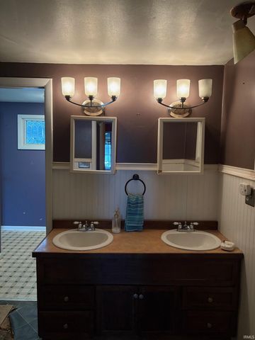 120 W NORTH A Street, Gas City, IN 46933