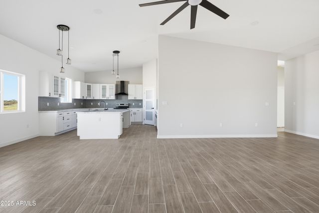 37622 W MARIPOSA Street, Tonopah, AZ 85354