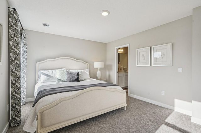 17577 Driscoll Place, Lakeville, MN 55044