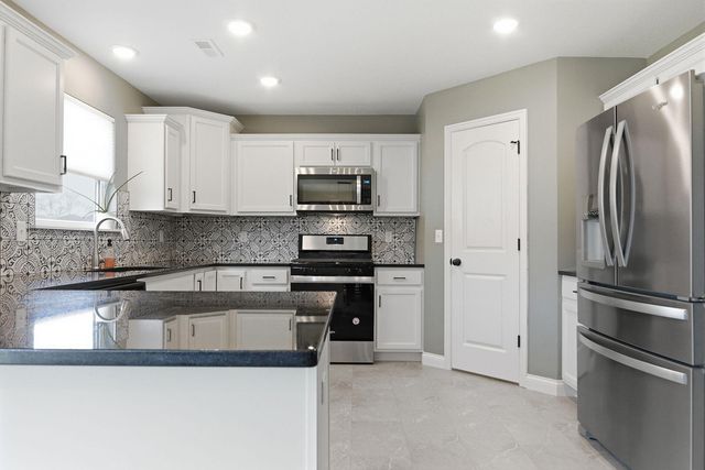 4089 W SNAPDRAGON DR, Columbia, MO 65203