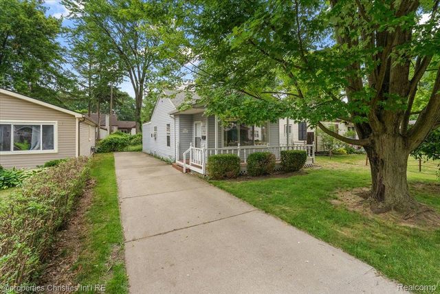 27428 Townley Street, Madison Heights, MI 48071
